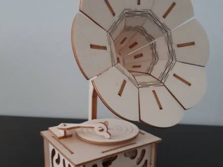Laseratura compensato di pioppo